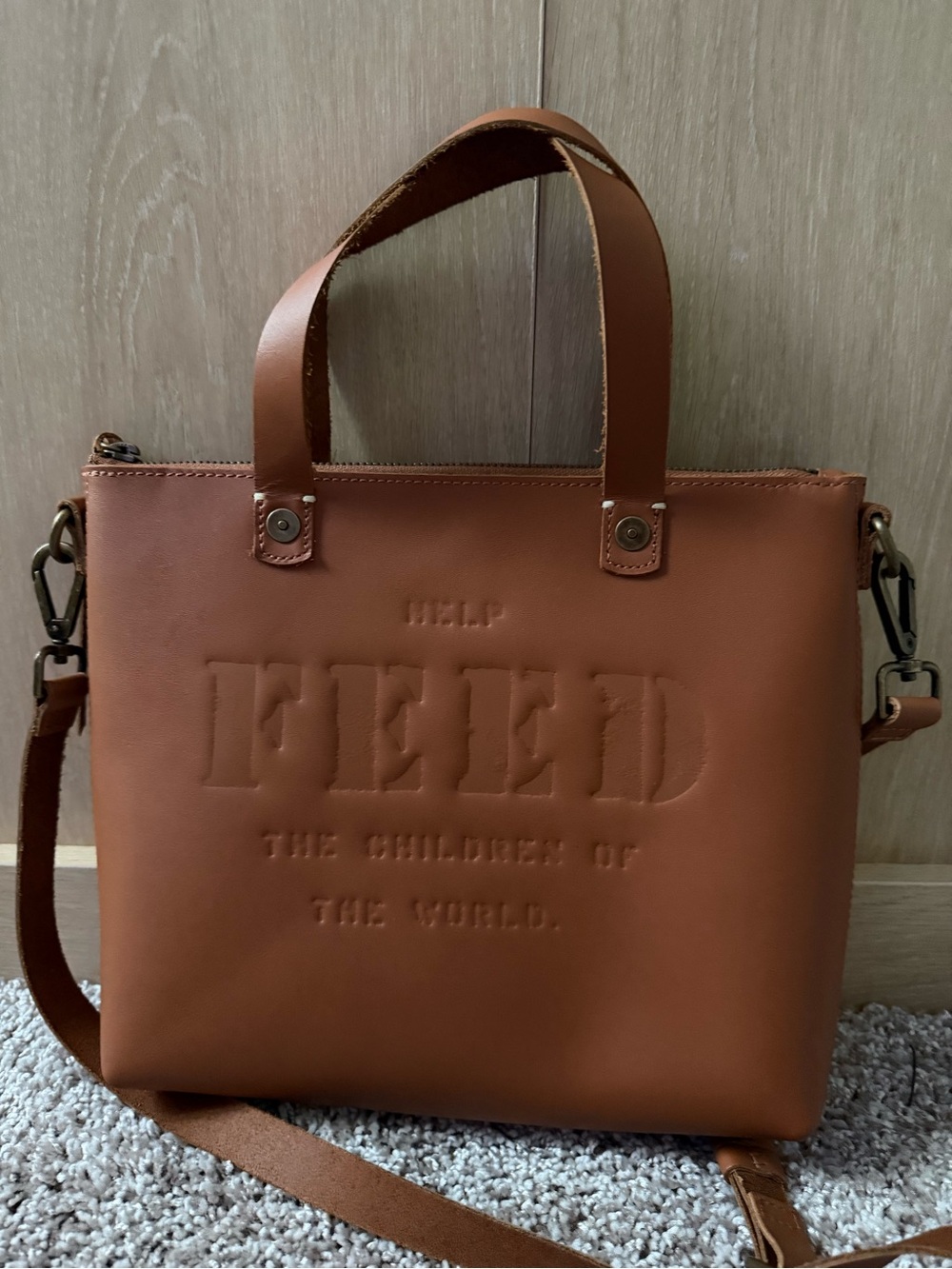 FEED Projects Eleanor Crossbody Bag Medium-sized crossbody 100% leather bag